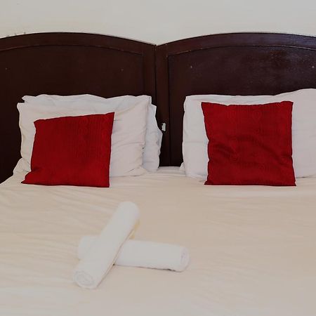 Mawuya Lodge Victoriawatervallen Buitenkant foto