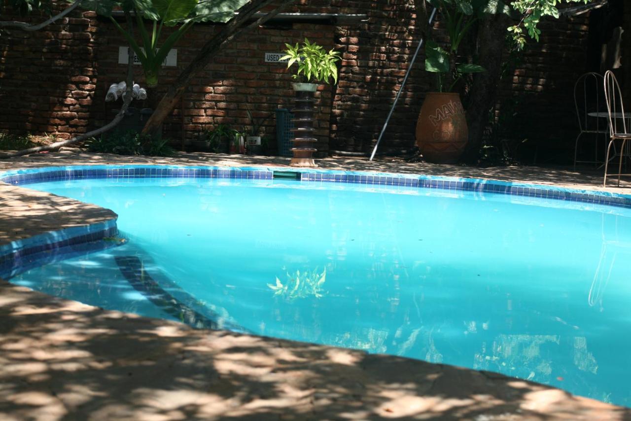 Mawuya Lodge Victoriawatervallen Buitenkant foto
