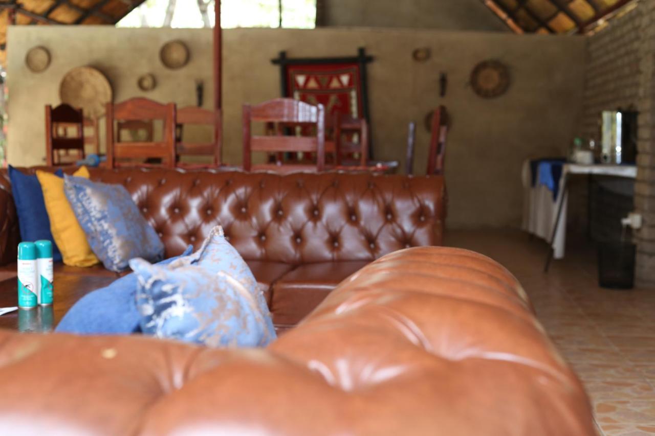 Mawuya Lodge Victoriawatervallen Buitenkant foto