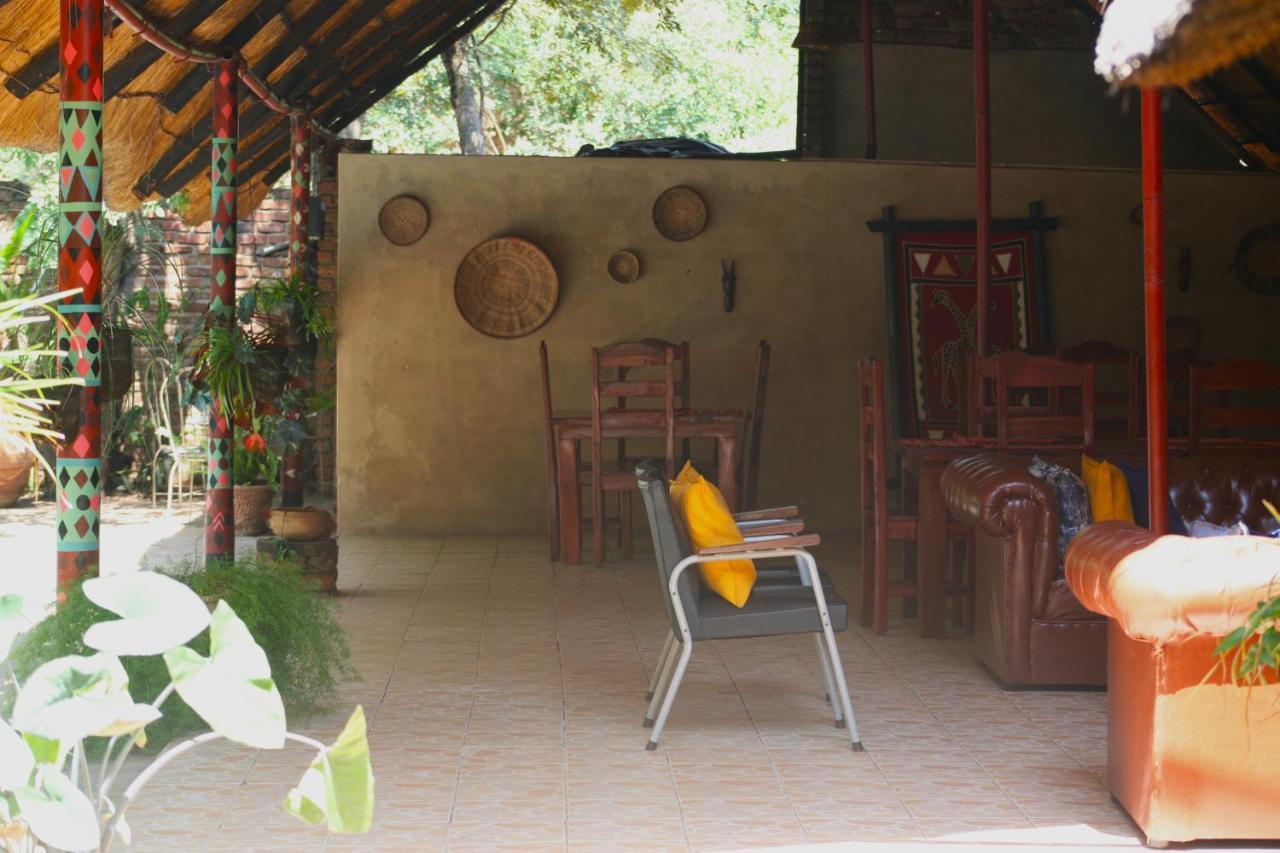 Mawuya Lodge Victoriawatervallen Buitenkant foto