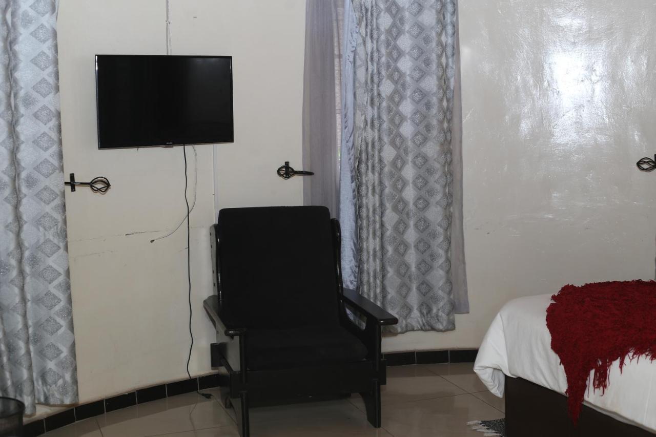 Mawuya Lodge Victoriawatervallen Buitenkant foto